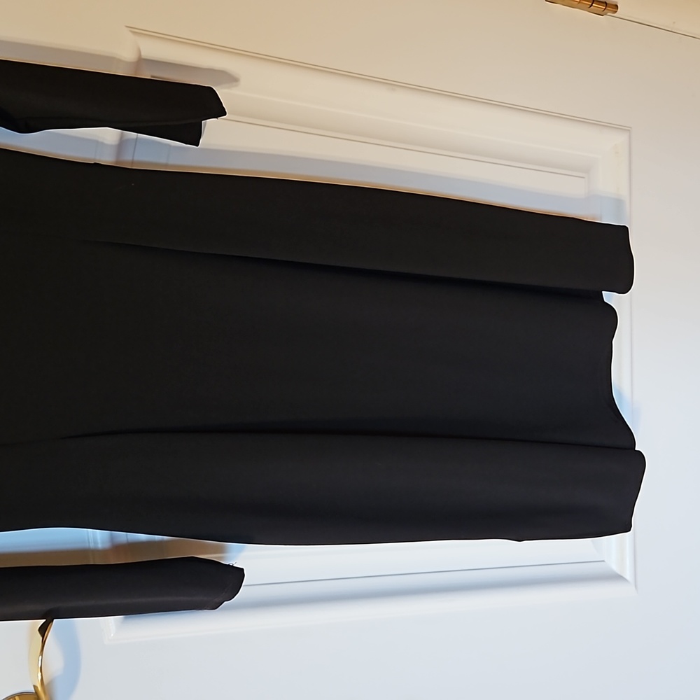 Sexy Faux Wrap Black Dress - Picture 6 of 12